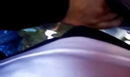 همسر استمناء در فیلم سوپر خارجی فول اچ دی حالی که تماشای پورنو