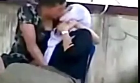 ریز ممه, کون دانلود سوپر خارجی بزرگ, جوجه, تالیف
